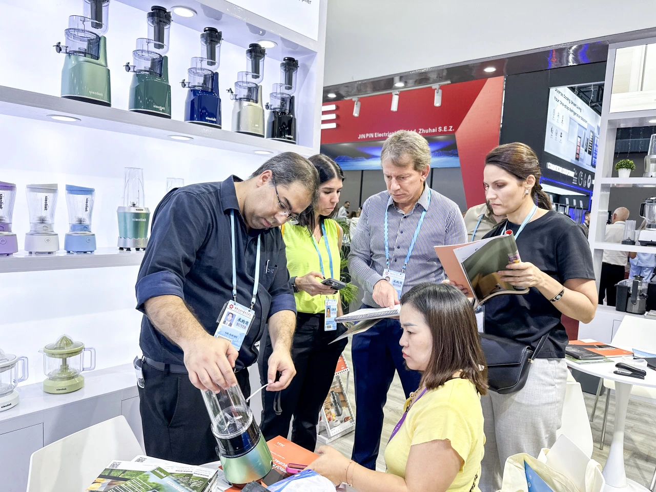 67189378390c2.jpg 015462adc93eede719914faa86e595d.jpg